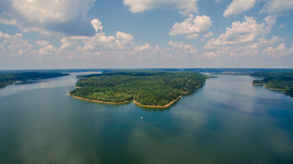 Danau Terindah di Kentucky